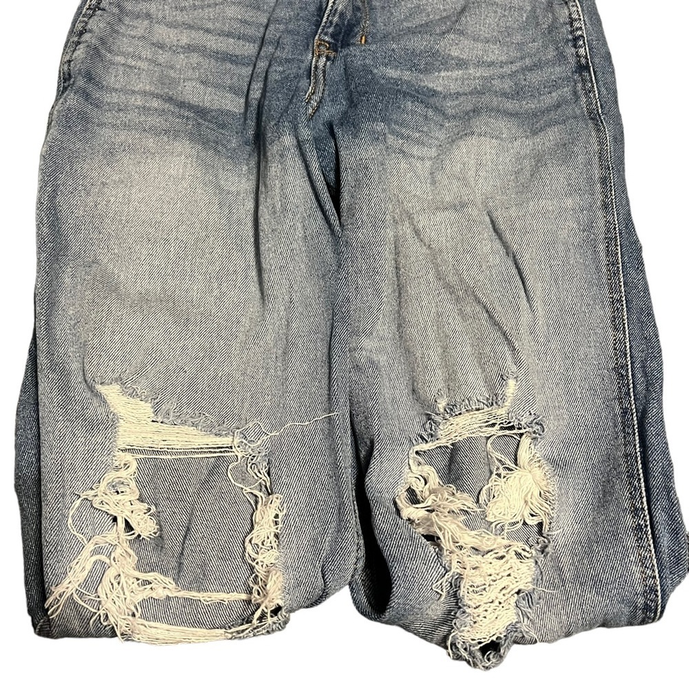 𝅺HOLLISTER Ultra High Rise Ripped Mom Jean - 5S - Picture 3 of 4